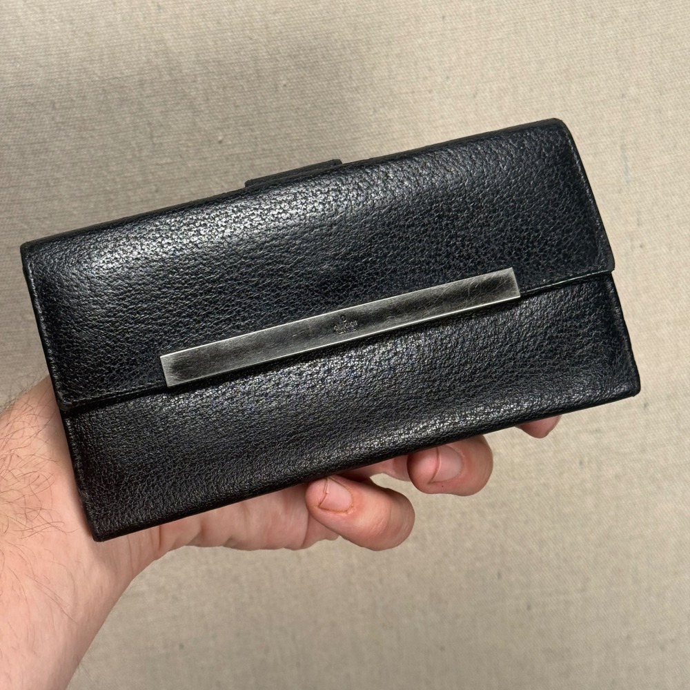 Vintage Gucci Black Pigskin Leather Long Wallet Silver Logo Bar Archival